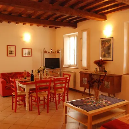 Stonehouse Apartment